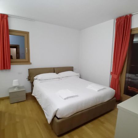 Residence Rose Valdisotto Bagian luar foto